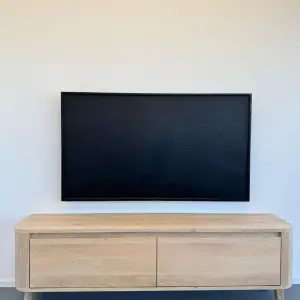 Massief eiken curved tv meubel op pootjes