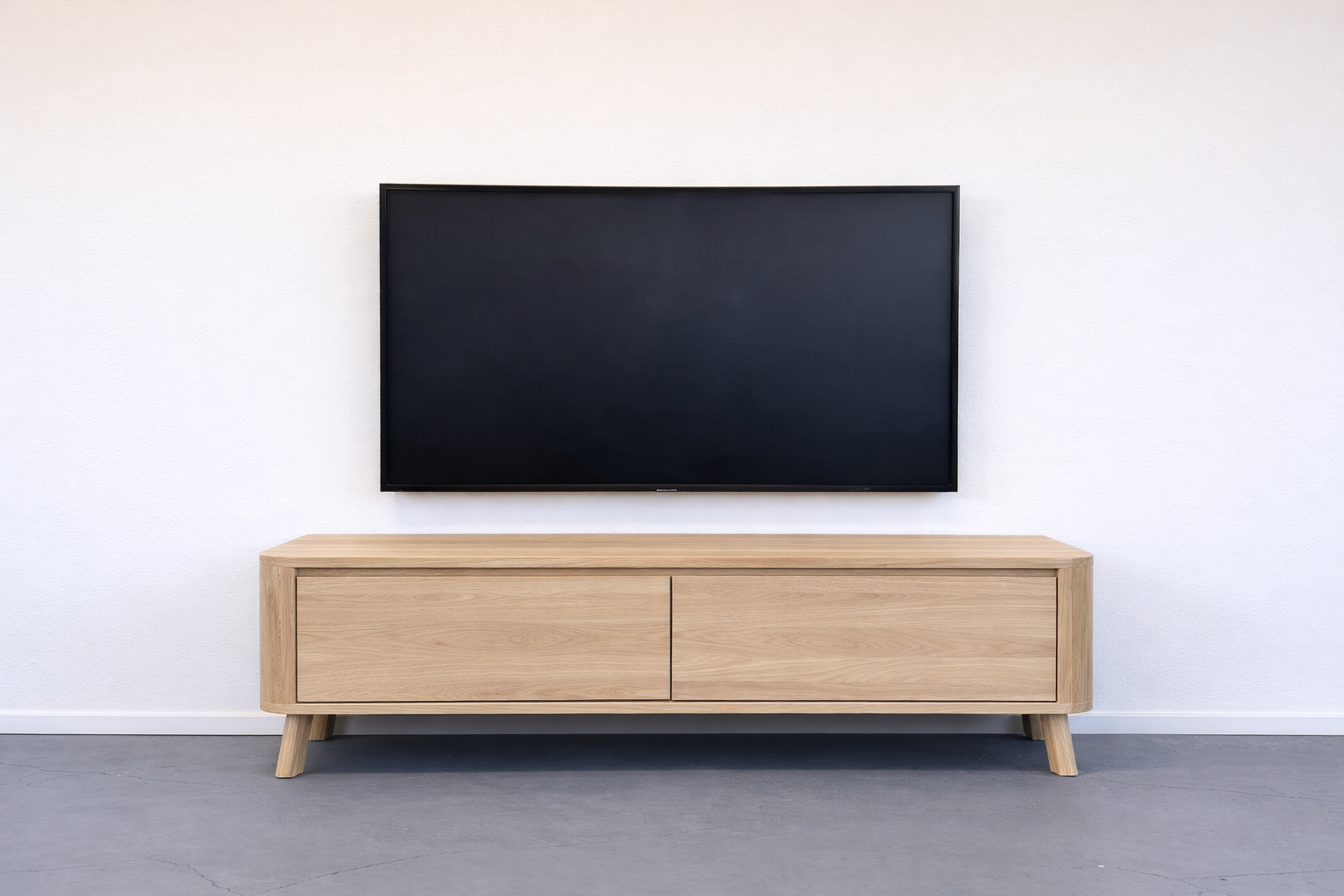 Massief eiken curved tv meubel op pootjes