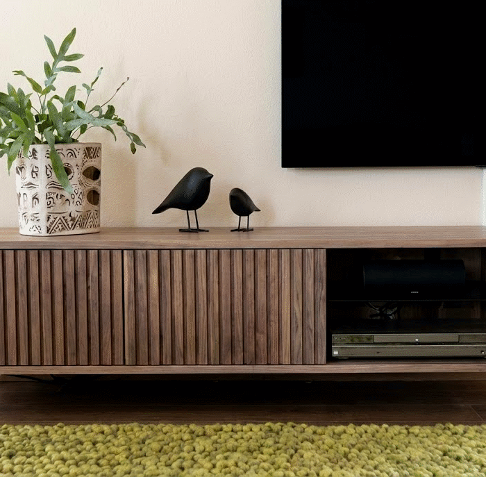 Zwevend tv meubel met 2 lades ribbelfront massief eiken