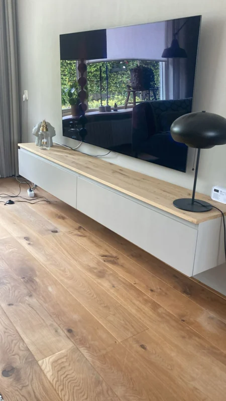 Zwevend eikenhouten tv meubel met lades | Haarlem