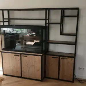 Maatwerk aquariumkast met diverse deuren