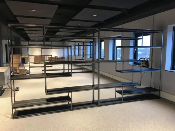 Zwarte industriële kast, Staal met hout - Afbeelding 12