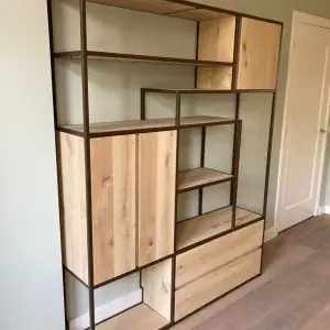 Eikenhouten maatwerk kast met softclose lades en deuren