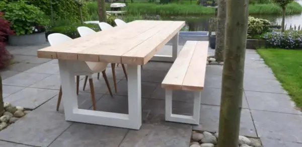 Douglas tuintafel met witte U-poten - Afbeelding 4