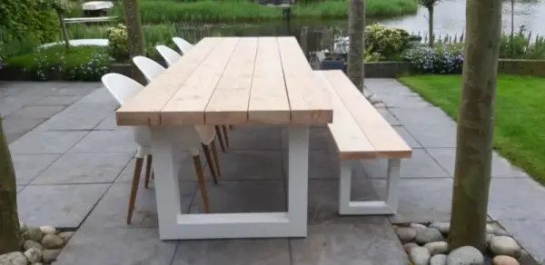 Douglas tuintafel met witte U-poten - Afbeelding 5