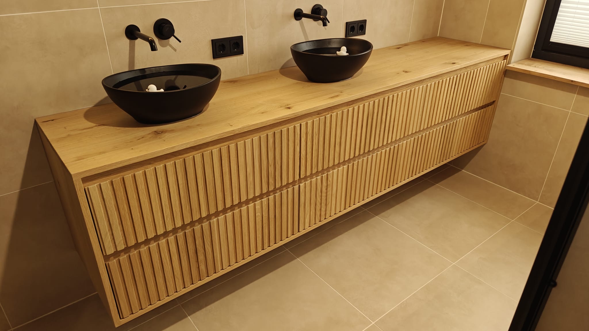 Eiken badkamermeubel met 6 ribbelfront lades - Afbeelding 6