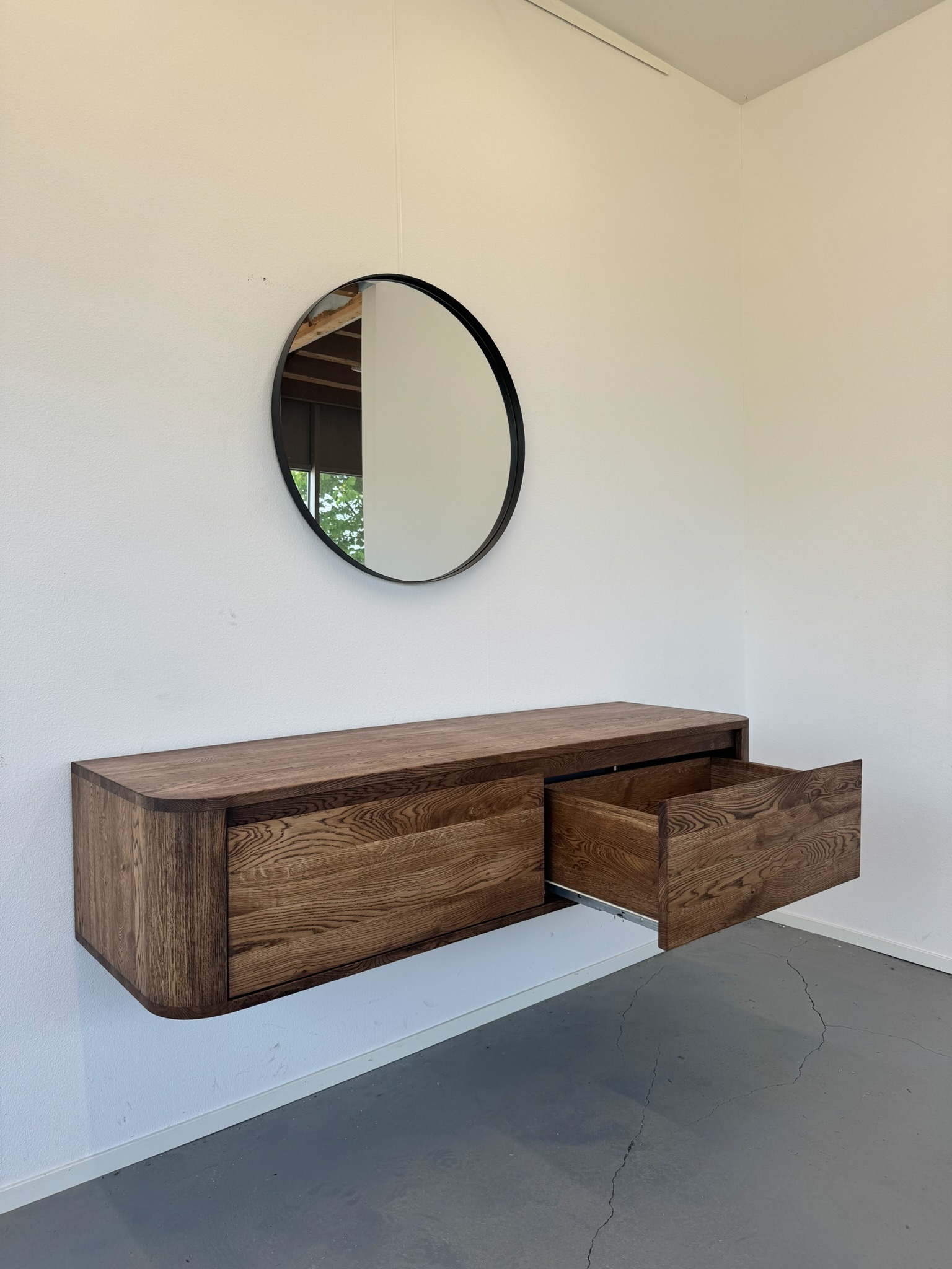 Wastafelmeubel van Eikenhout met ronde hoeken 2 lades - Afbeelding 9