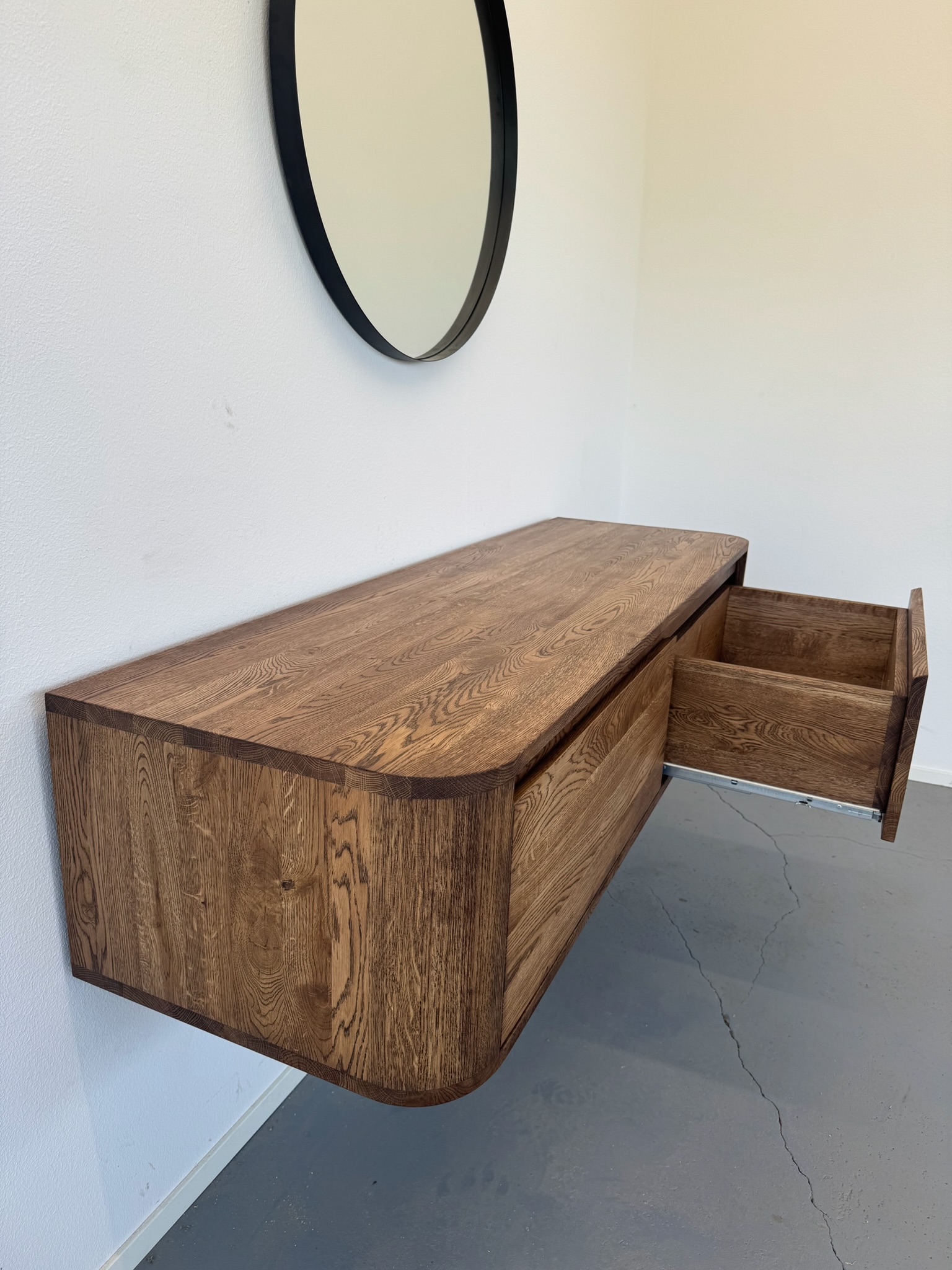 Wastafelmeubel van Eikenhout met ronde hoeken 2 lades - Afbeelding 6