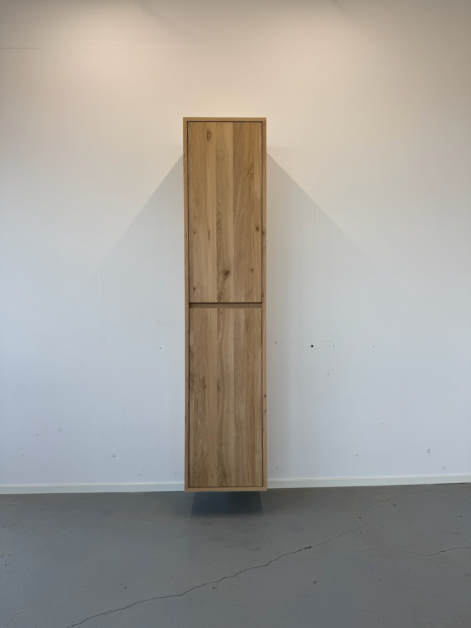 Badkamerkast van massief eikenhout met 2 deuren | Amsterdam - Afbeelding 3