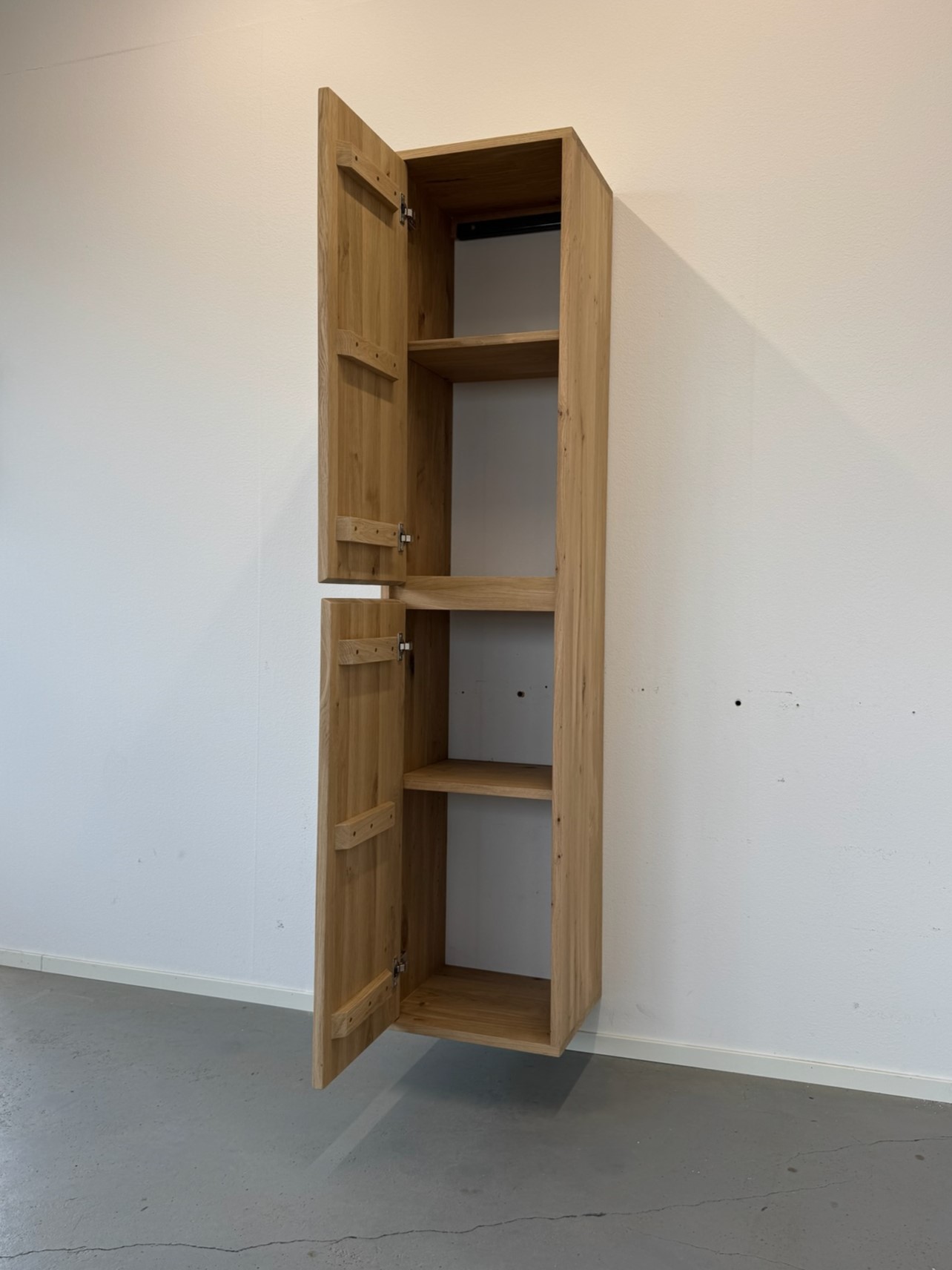 Badkamerkast van massief eikenhout met 2 deuren | Amsterdam - Afbeelding 5