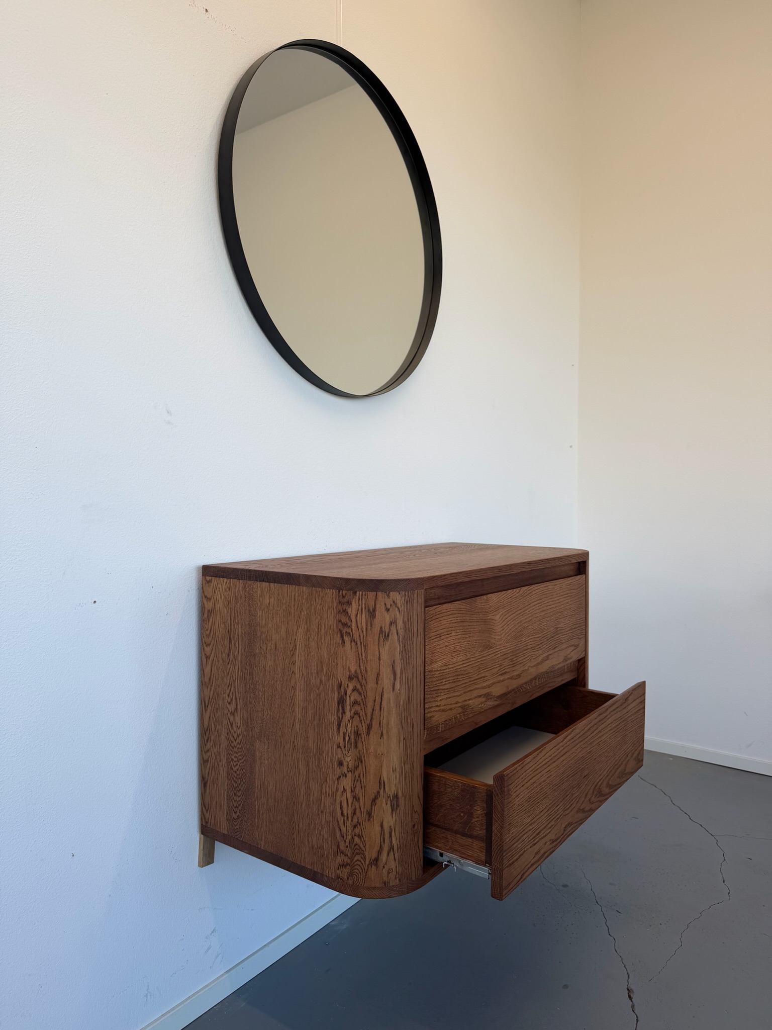 Badkamermeubel met ronde hoeken 2 lades van massief eik - Afbeelding 6