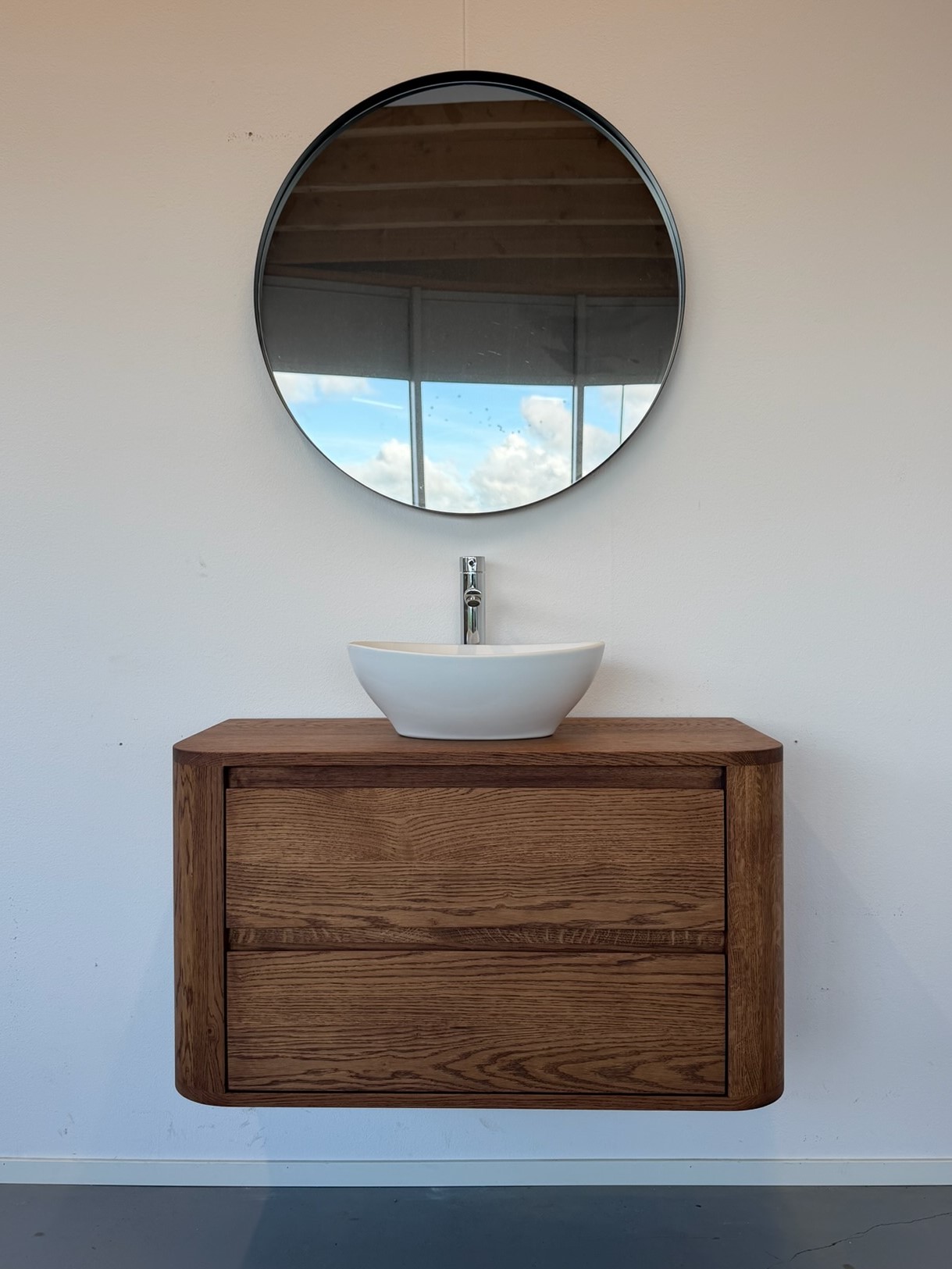 Badkamermeubel met ronde hoeken 2 lades van massief eik - Afbeelding 2