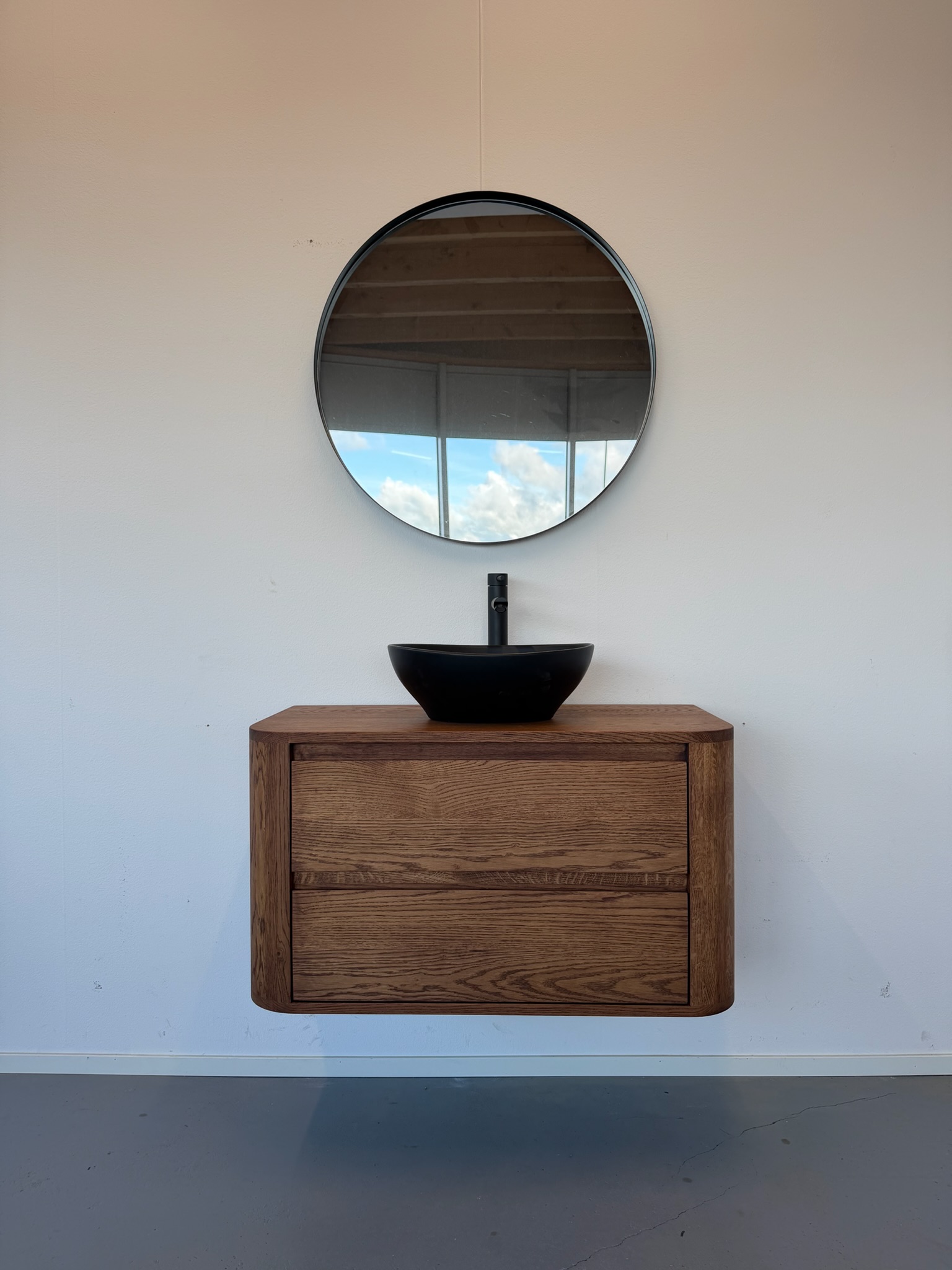 Badkamermeubel met ronde hoeken 2 lades van massief eik - Afbeelding 8